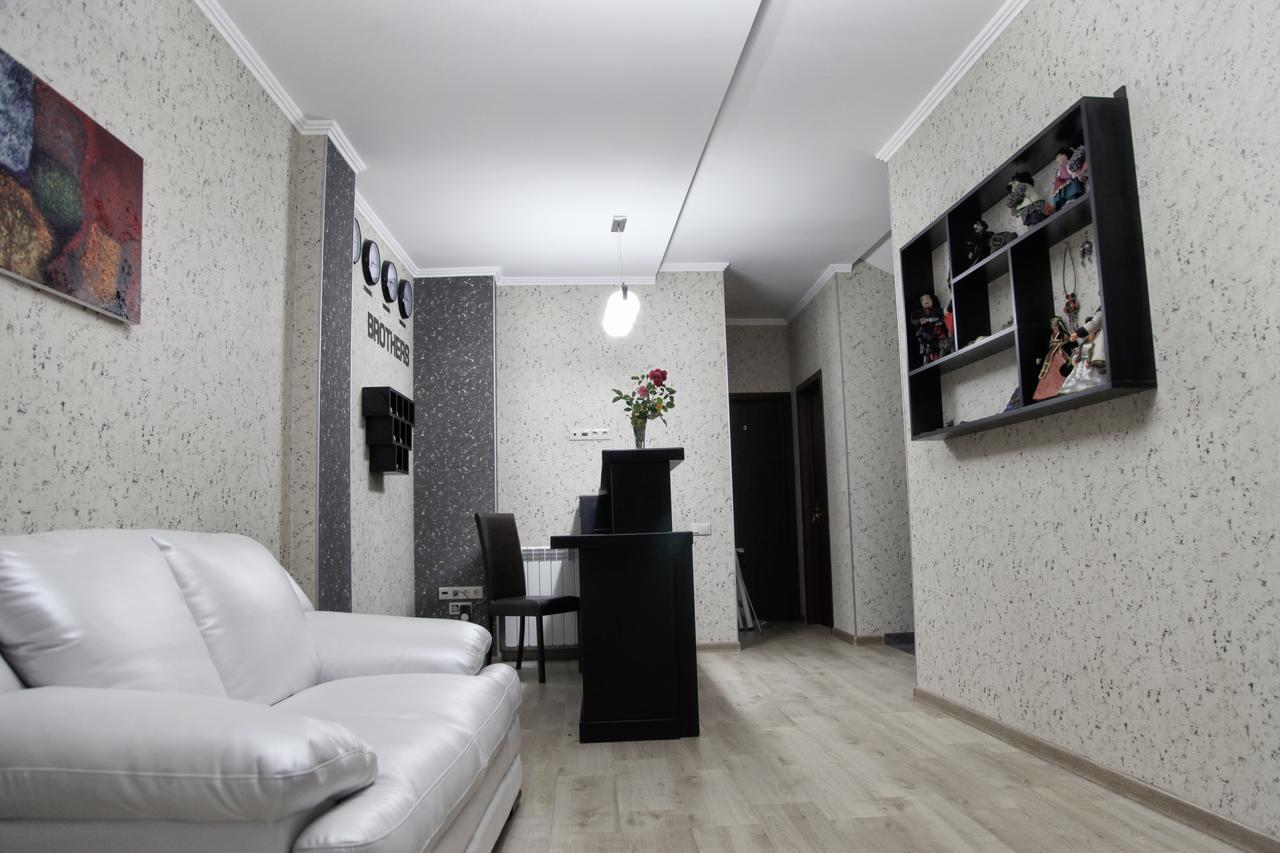 Hotel Four Brothers Τυφλίδα Εξωτερικό φωτογραφία
